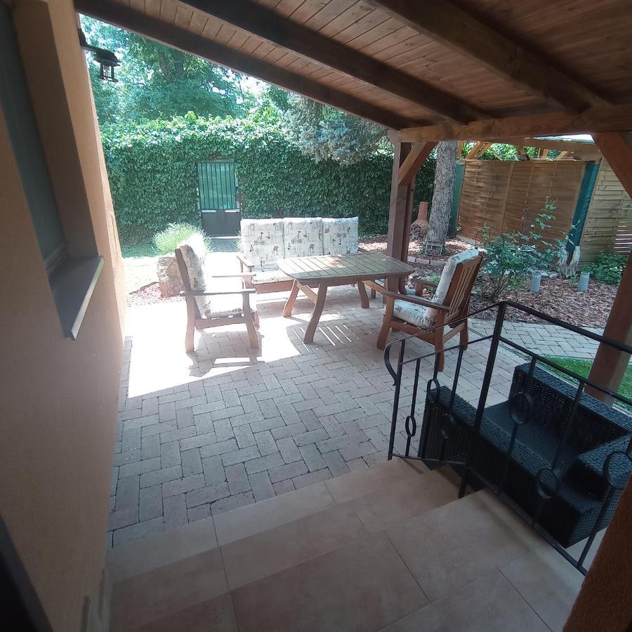 Rozsa Apartman Alsóörs Dış mekan fotoğraf