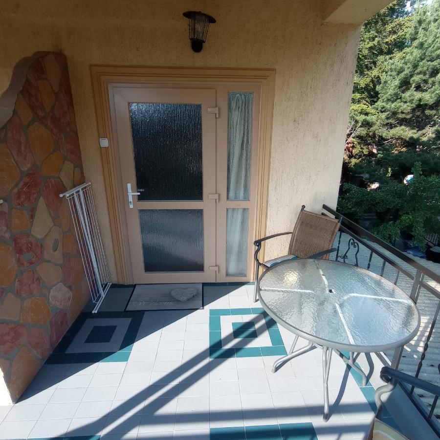 Rozsa Apartman Alsóörs Dış mekan fotoğraf