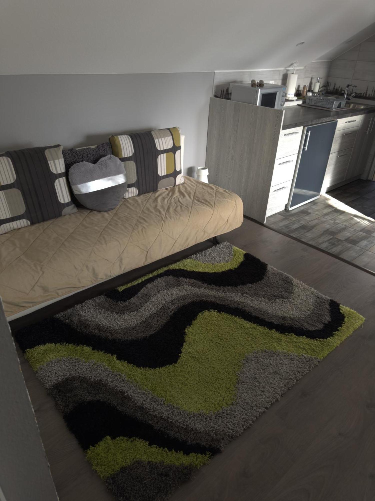 Rozsa Apartman Alsóörs Oda fotoğraf