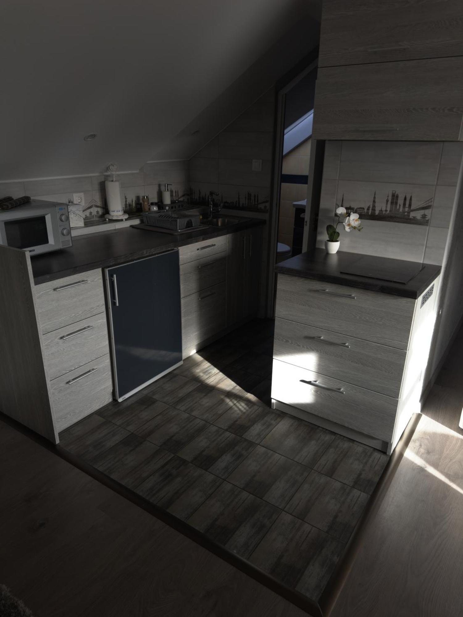 Rozsa Apartman Alsóörs Oda fotoğraf