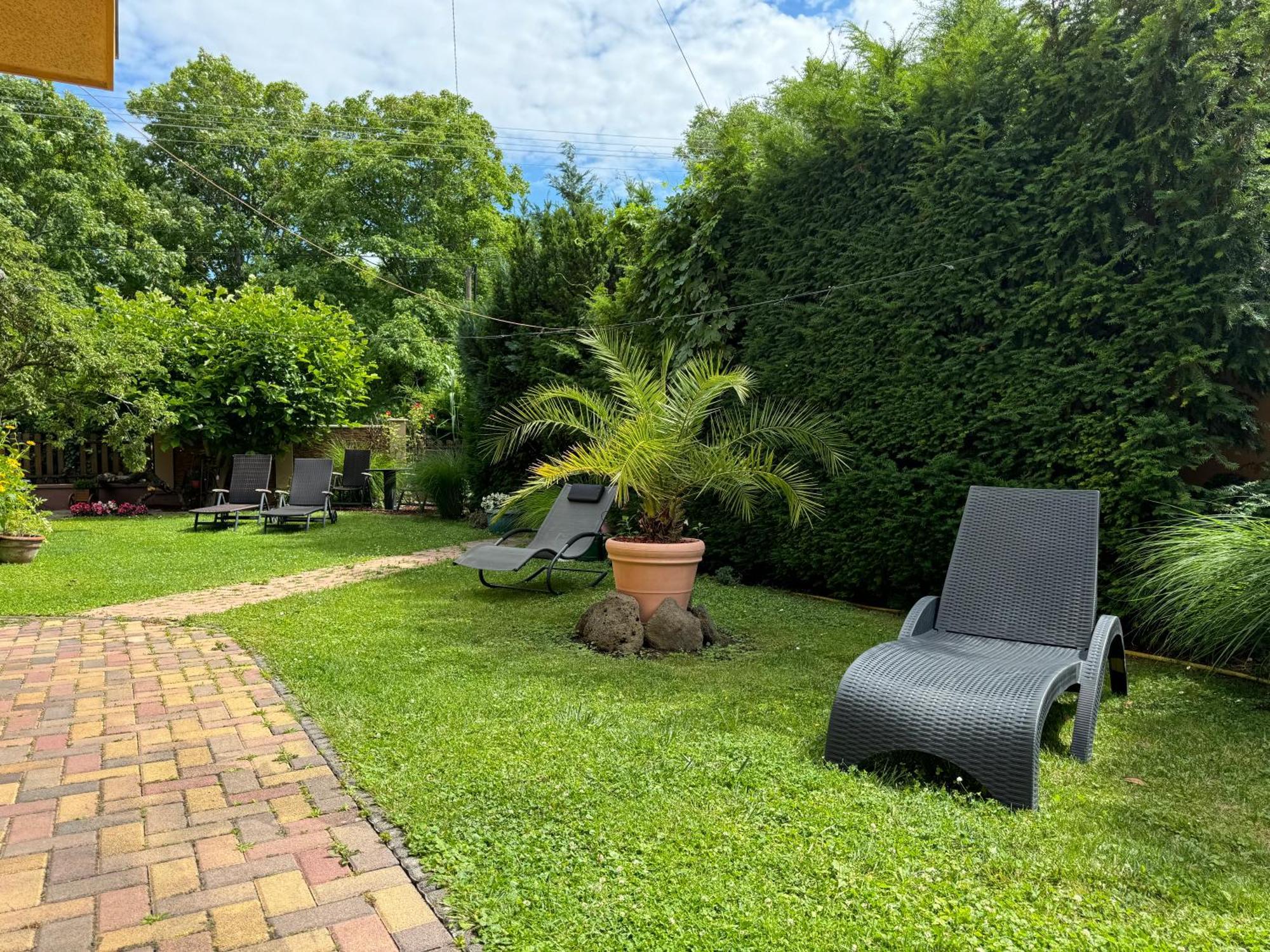 Rozsa Apartman Alsóörs Dış mekan fotoğraf
